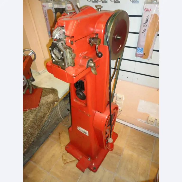 shoe- and locksmith-31