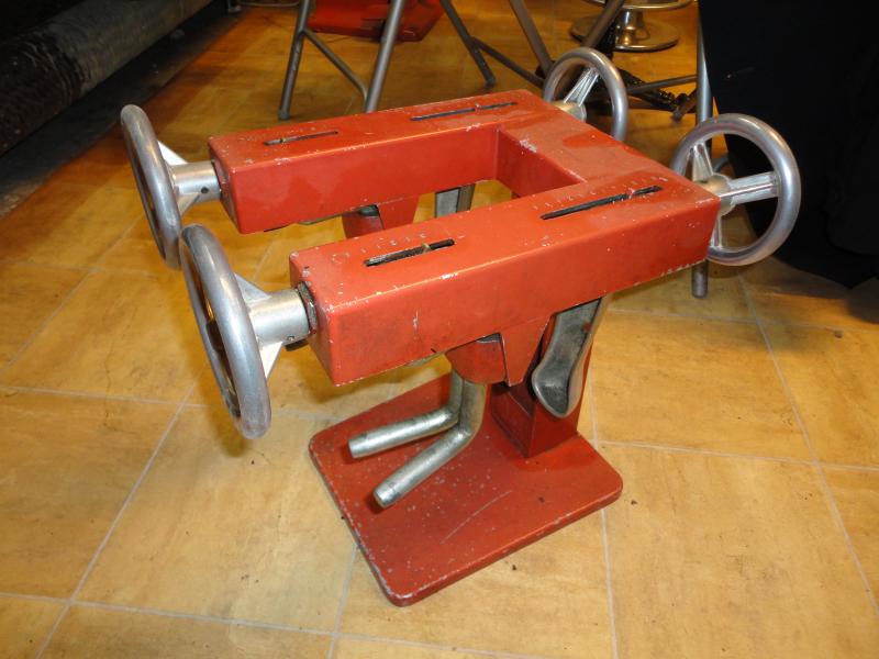 shoe- and locksmith-33