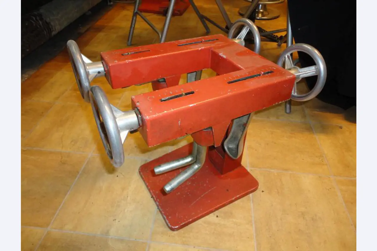 shoe- and locksmith-33