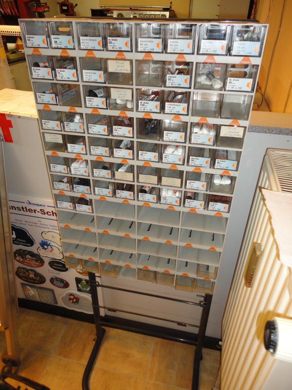 shoe- and locksmith-34