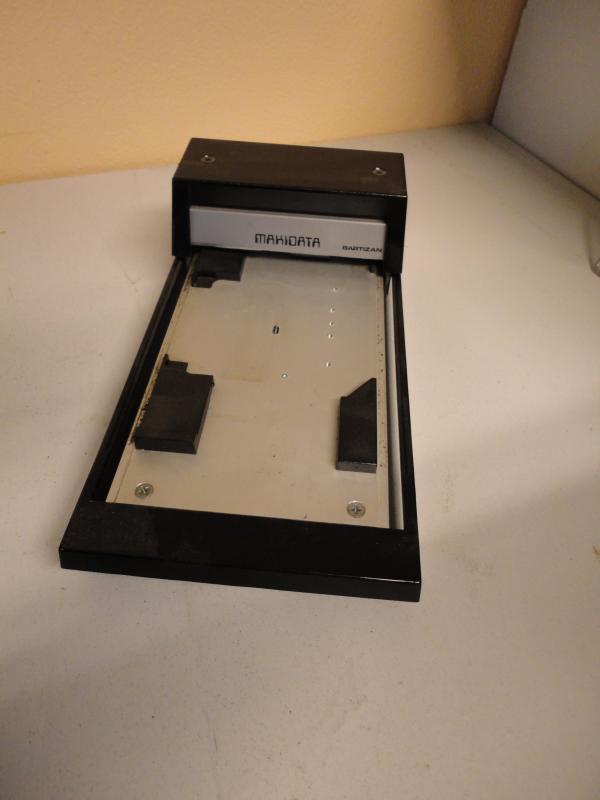 shoe- and locksmith-37