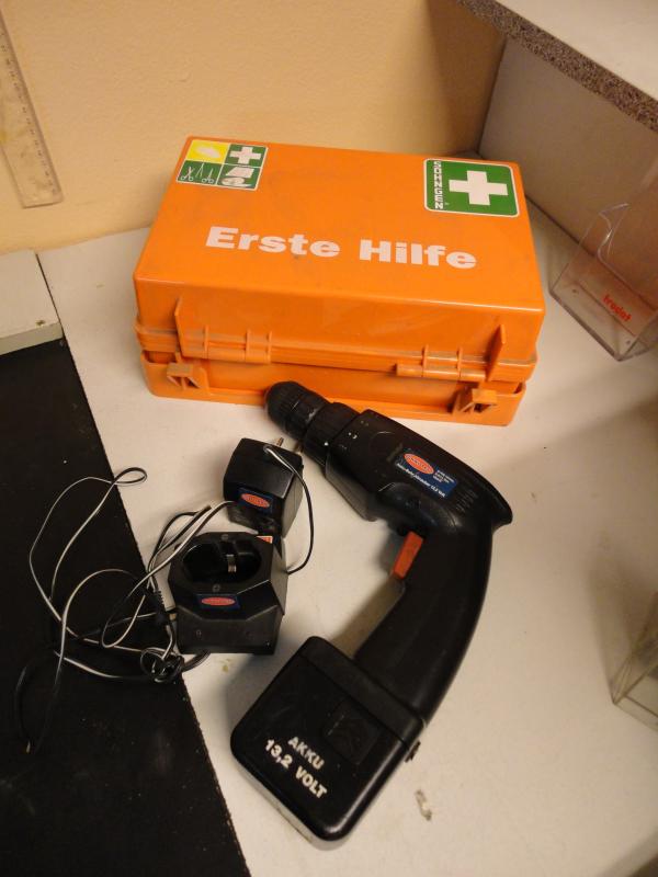 shoe- and locksmith-38