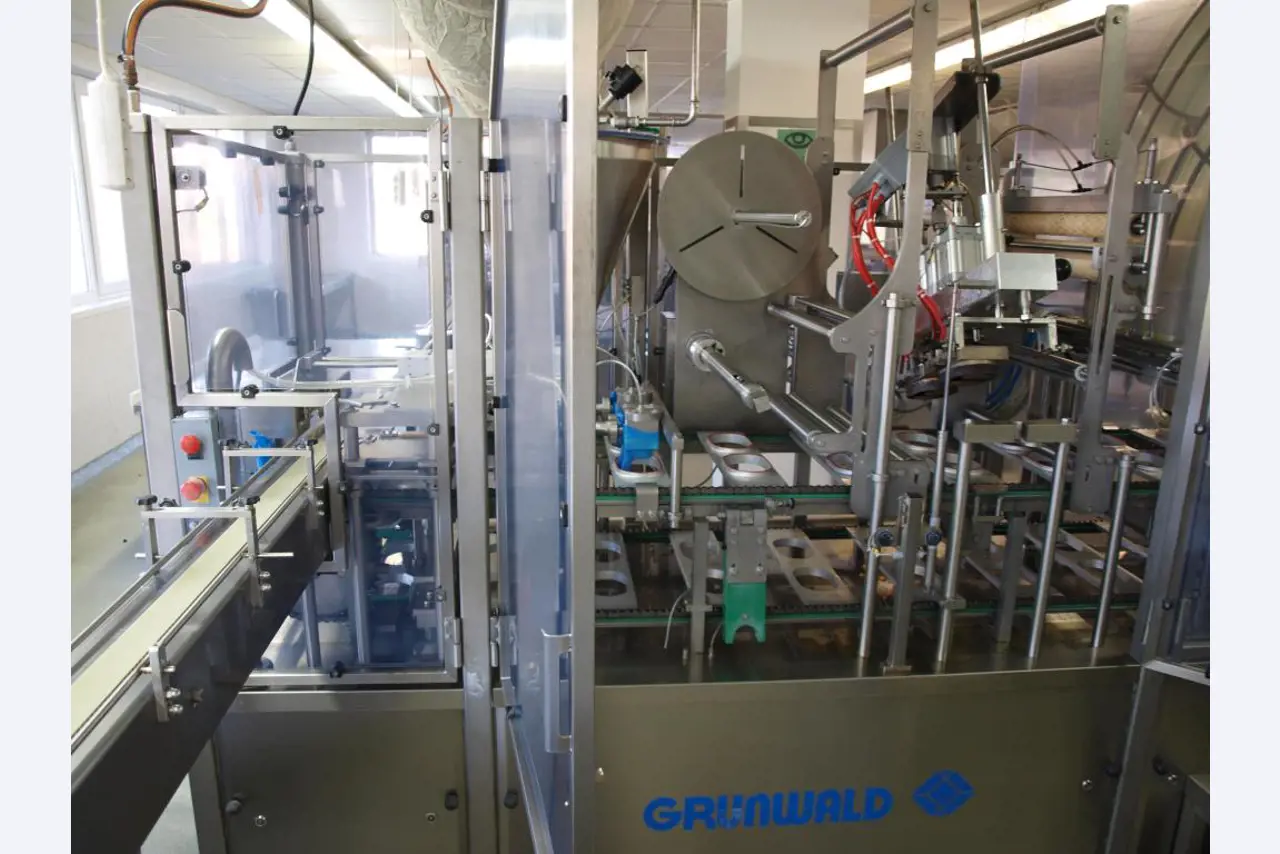 automatic cup filling machine<br>-1