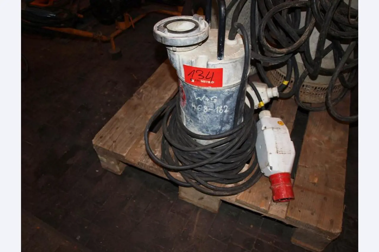 Wolfer & Goebel Bau- und Projektgesellschaft mbH
-1