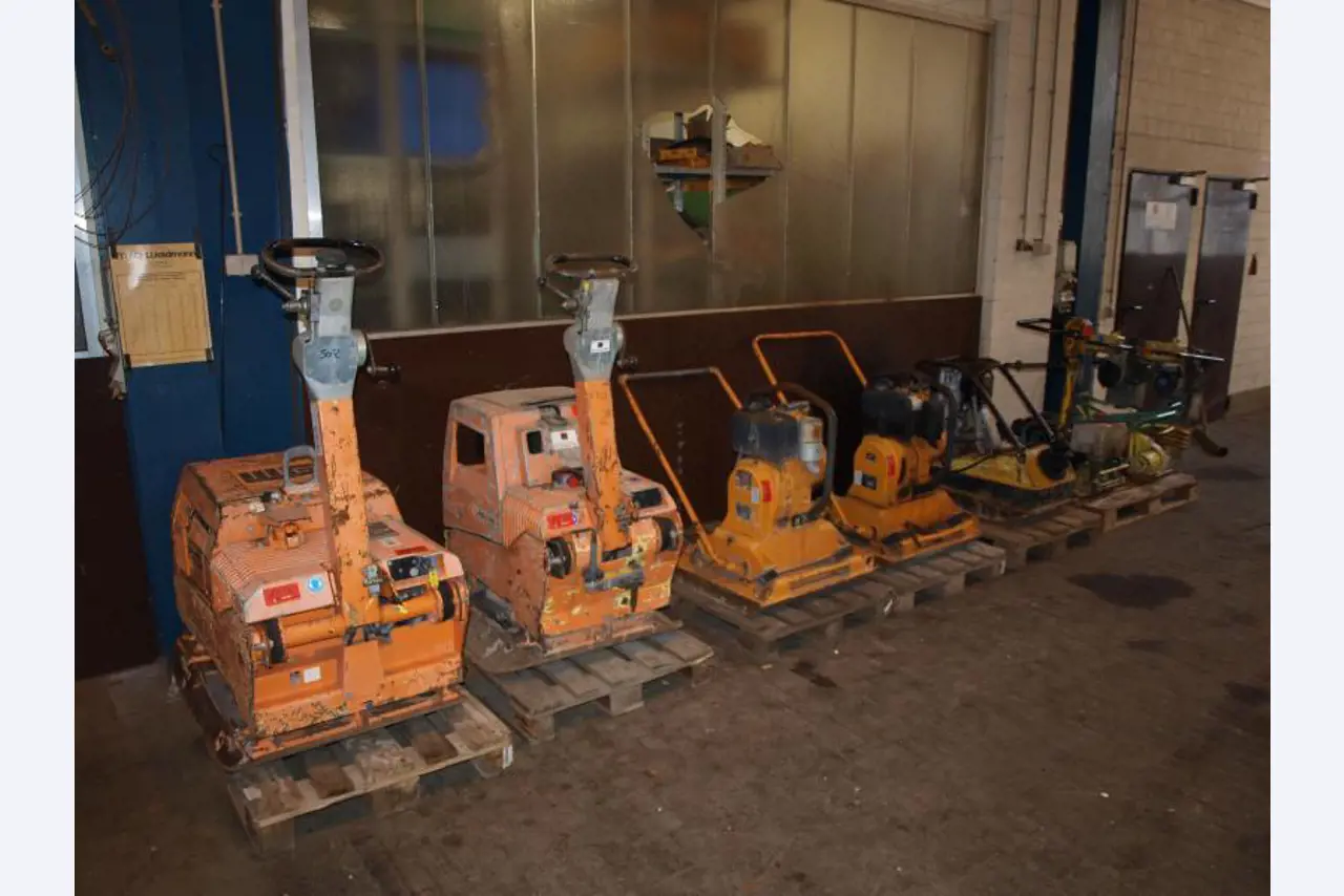 Wolfer & Goebel Bau- und Projektgesellschaft mbH
-2