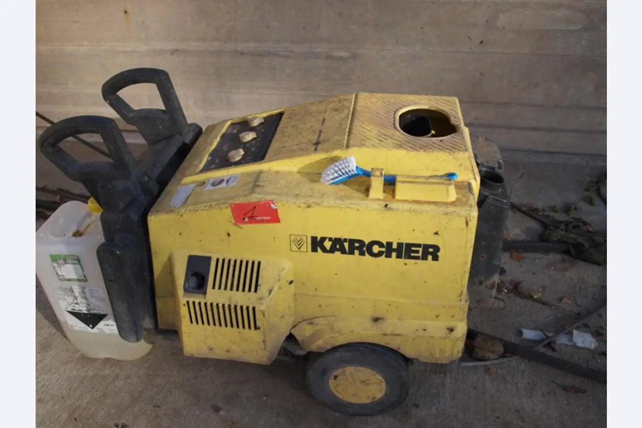 Wolfer & Goebel Bau- und Projektgesellschaft mbH
-1