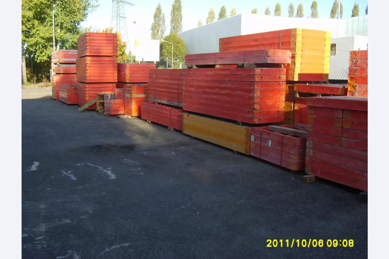 Wolfer & Goebel Bau- und Projektgesellschaft mbH
-2