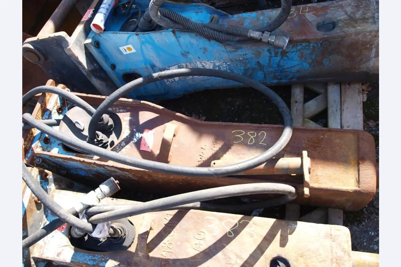 Wolfer & Goebel Bau- und Projektgesellschaft mbH
-1