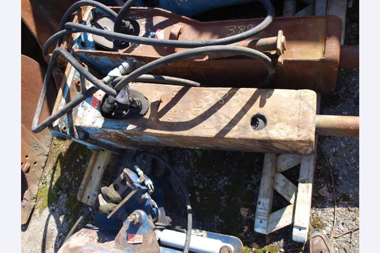 Wolfer & Goebel Bau- und Projektgesellschaft mbH
-1