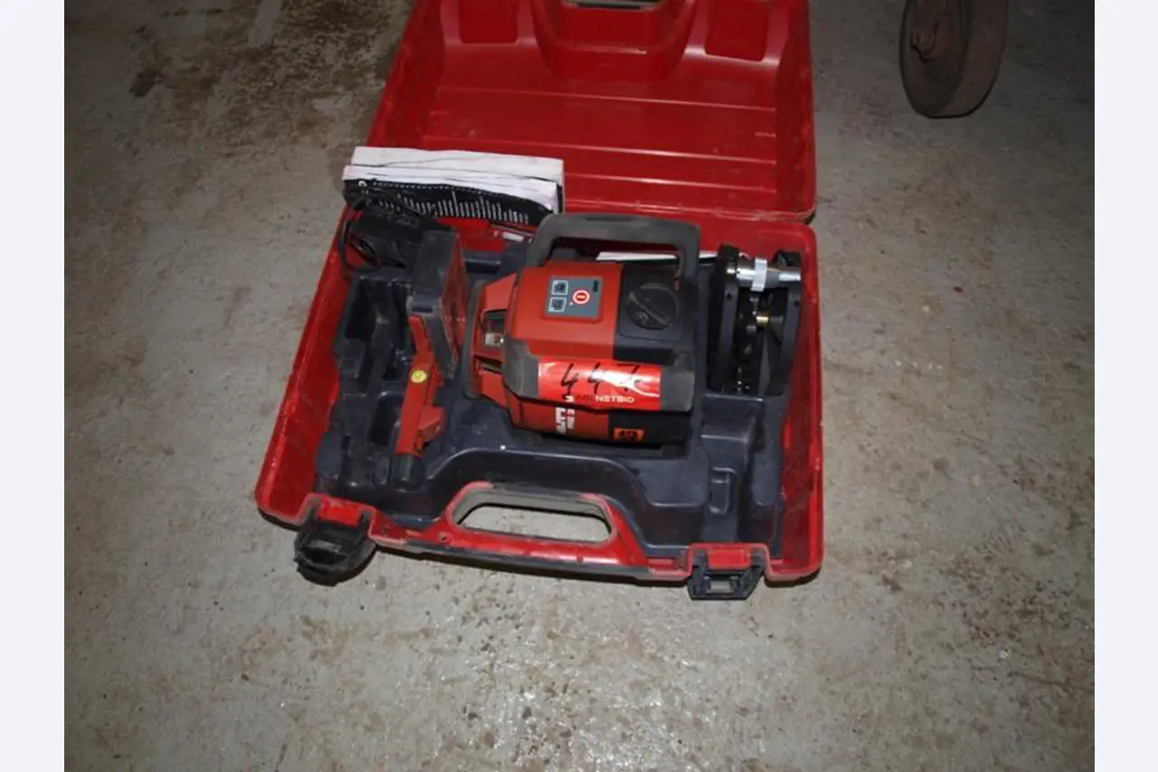 Wolfer & Goebel Bau- und Projektgesellschaft mbH
-1