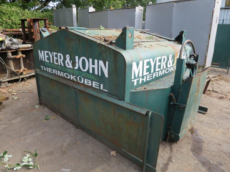 dobro vzdrževani gradbeni stroji in oprema <br>kot tudi tehnologija gradnje predorov.-2