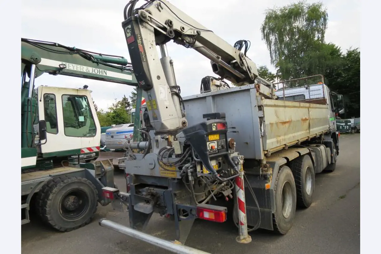 máquinas e equipamentos de construção bem conservados <br>bem como tecnologia de construção de túneis-6
