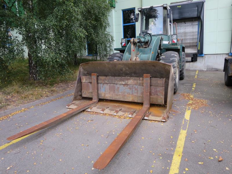 des machines et engins de chantier bien entretenus <br>ainsi que la technique de creusement des tunnels-2