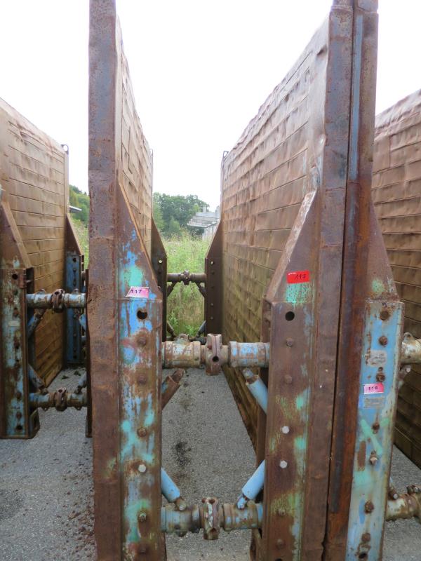 dobro vzdrževani gradbeni stroji in oprema <br>kot tudi tehnologija gradnje predorov.-1