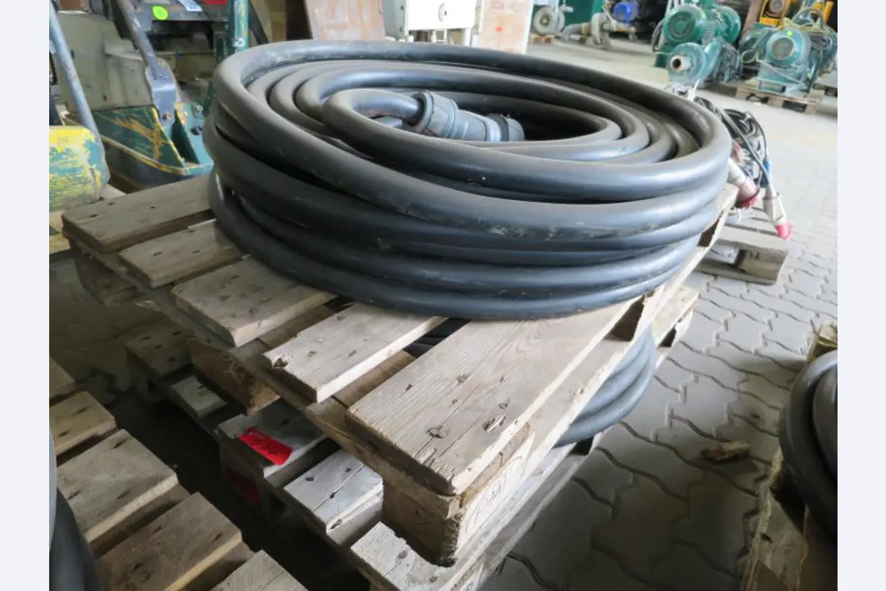 well-maintained construction machinery and equipment <br>as well as the tunneling technology-2