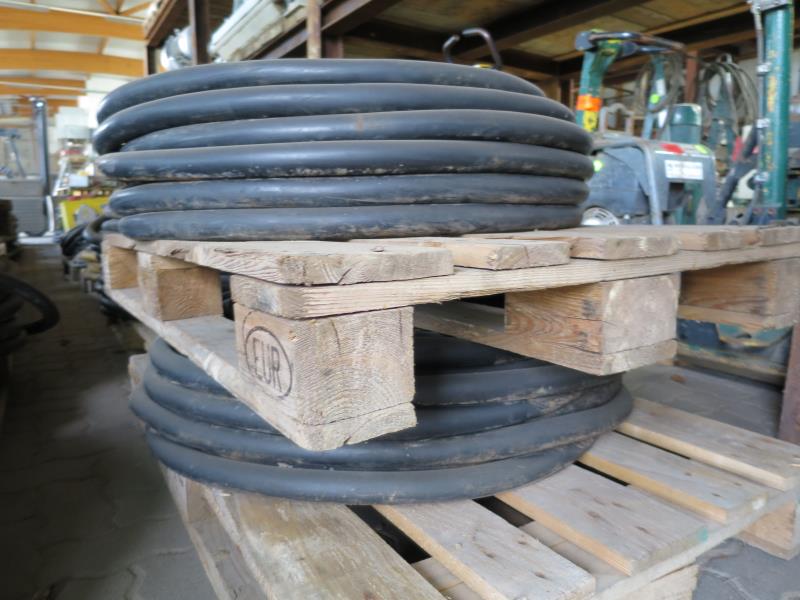 des machines et engins de chantier bien entretenus <br>ainsi que la technique de creusement des tunnels-1