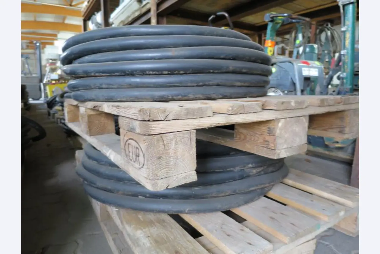 well-maintained construction machinery and equipment <br>as well as the tunneling technology-1