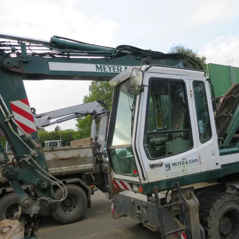 excavator Liebherr 924 Litronic