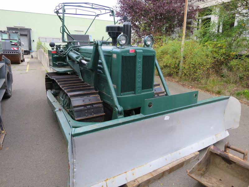 des machines et engins de chantier bien entretenus <br>ainsi que la technique de creusement des tunnels-1