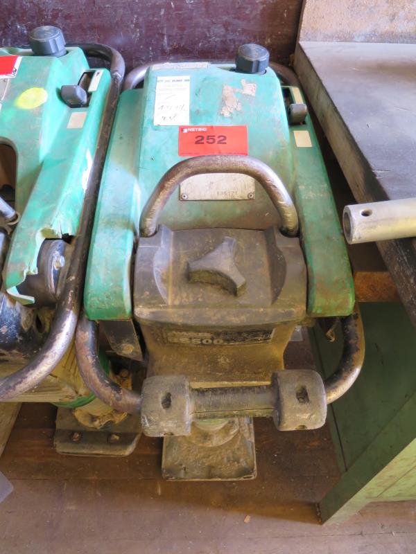 des machines et engins de chantier bien entretenus <br>ainsi que la technique de creusement des tunnels-1