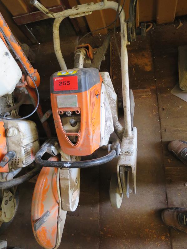 des machines et engins de chantier bien entretenus <br>ainsi que la technique de creusement des tunnels-1