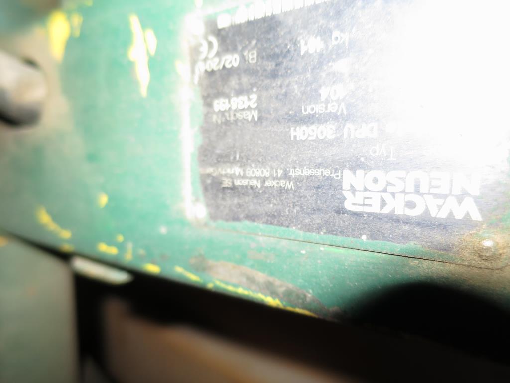 well-maintained construction machinery and equipment-2