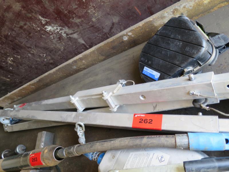 des machines et engins de chantier bien entretenus <br>ainsi que la technique de creusement des tunnels-1