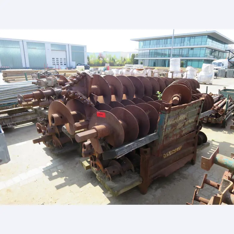well-maintained construction machinery and equipment-1