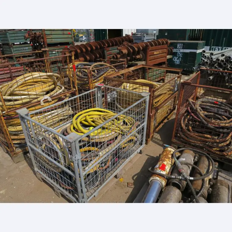 máquinas e equipamentos de construção bem conservados <br>bem como tecnologia de construção de túneis-1