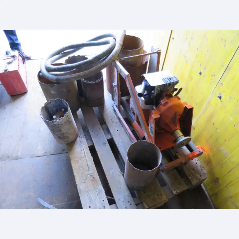 máquinas e equipamentos de construção bem conservados <br>bem como tecnologia de construção de túneis-1