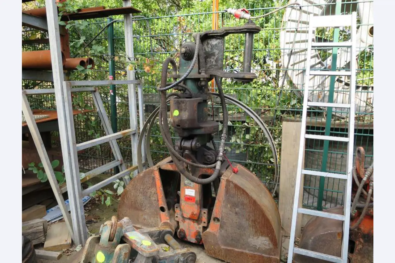 máquinas e equipamentos de construção bem conservados <br>bem como tecnologia de construção de túneis-1