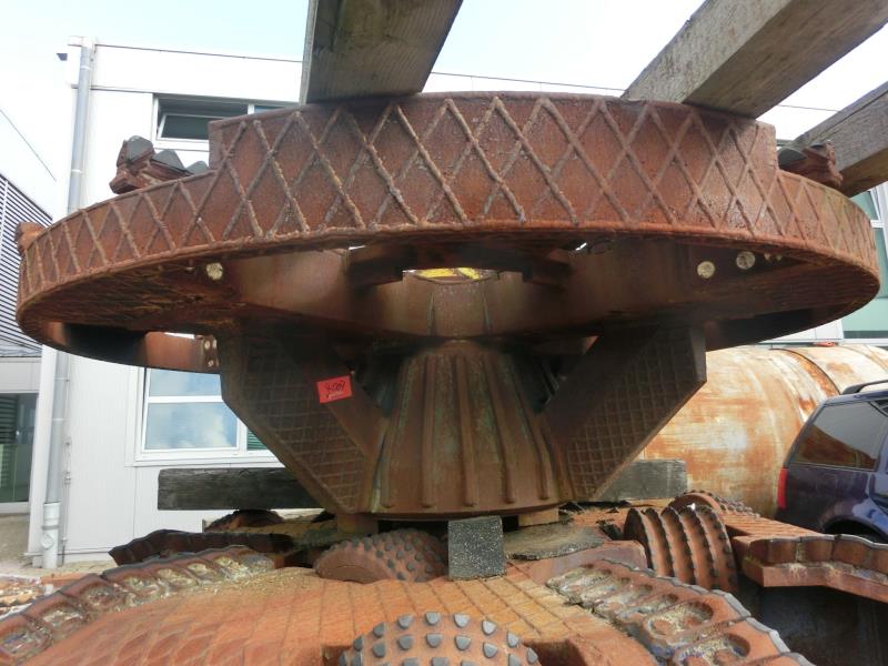 des machines et engins de chantier bien entretenus <br>ainsi que la technique de creusement des tunnels-12