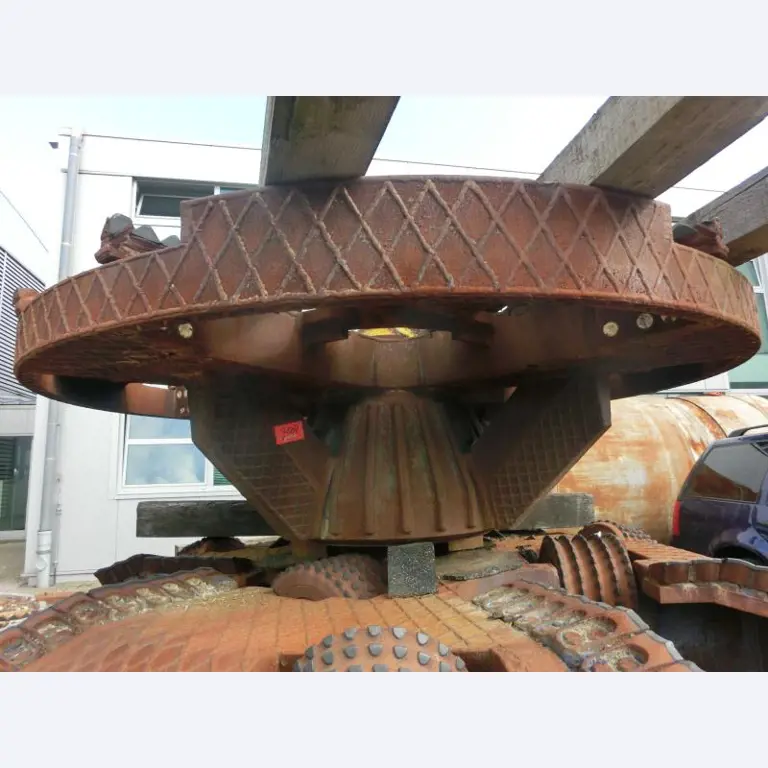 gepflegte Baumaschinen und Baugeräte <br>sowie die Tunnelvortriebstechnik-12