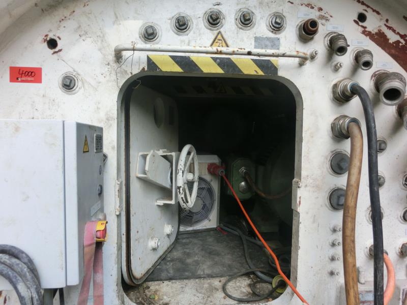 des machines et engins de chantier bien entretenus <br>ainsi que la technique de creusement des tunnels-6