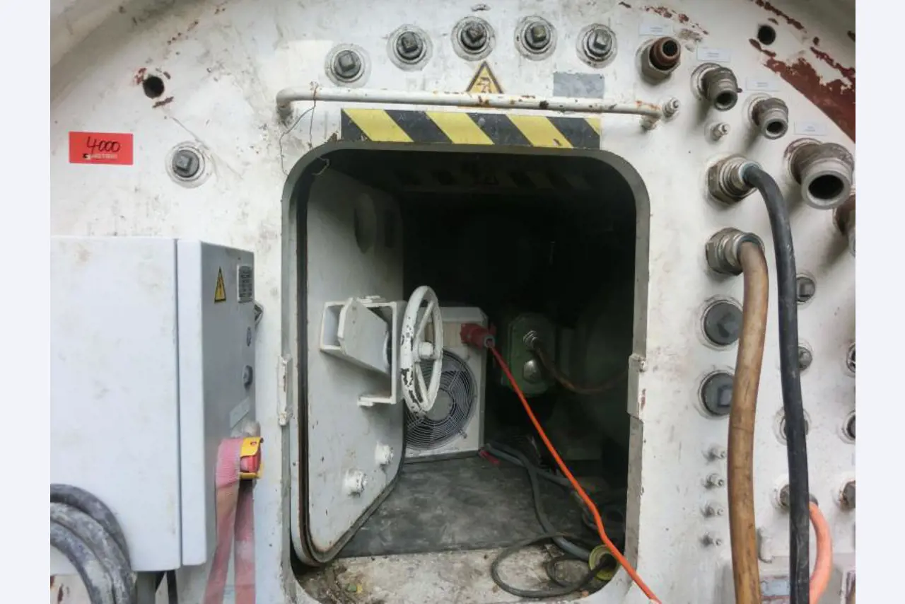 gepflegte Baumaschinen und Baugeräte <br>sowie die Tunnelvortriebstechnik-6
