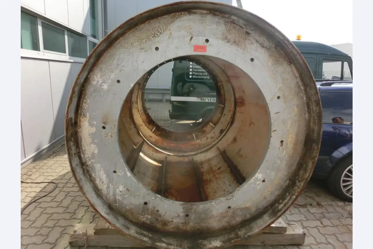 máquinas e equipamentos de construção bem conservados <br>bem como tecnologia de construção de túneis-2