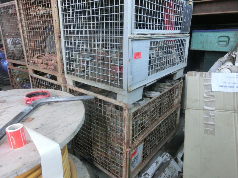 des machines et engins de chantier bien entretenus <br>ainsi que la technique de creusement des tunnels-1