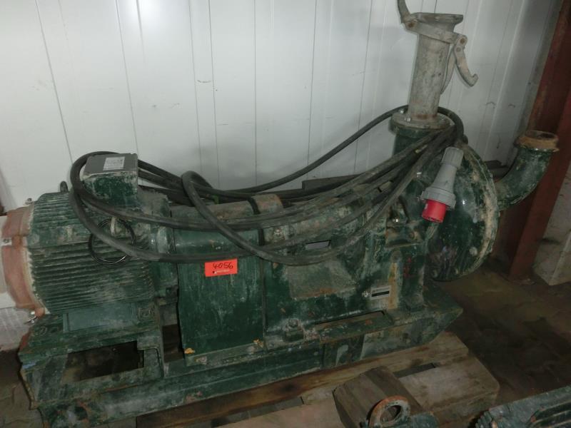 des machines et engins de chantier bien entretenus <br>ainsi que la technique de creusement des tunnels-1