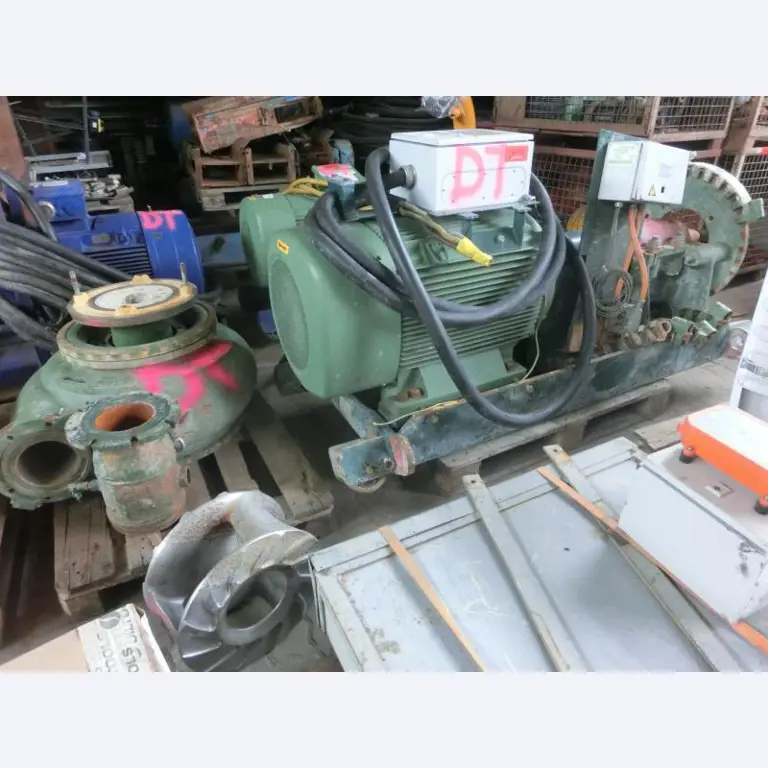 máquinas e equipamentos de construção bem conservados <br>bem como tecnologia de construção de túneis-1
