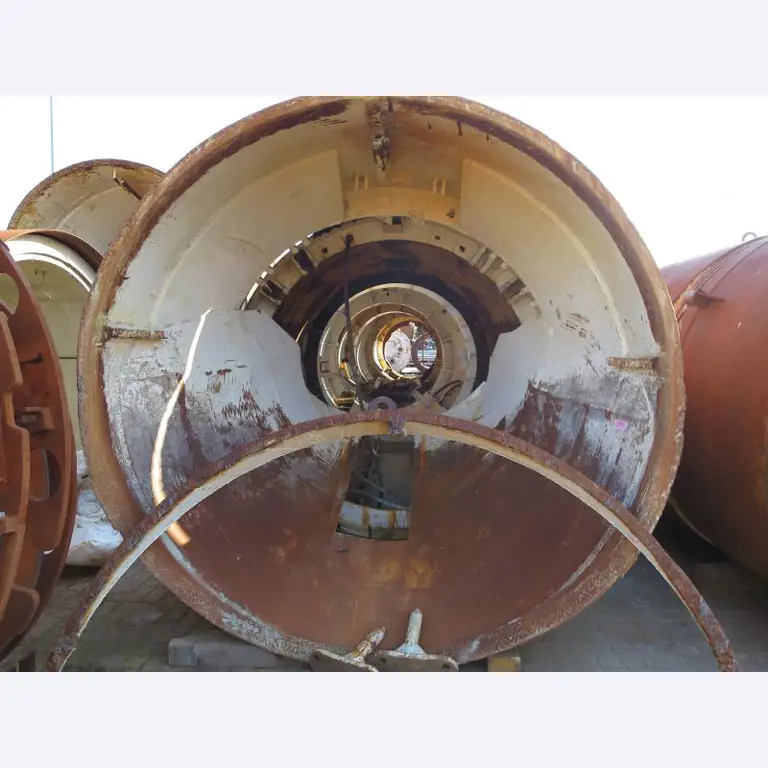 máquinas e equipamentos de construção bem conservados <br>bem como tecnologia de construção de túneis-1