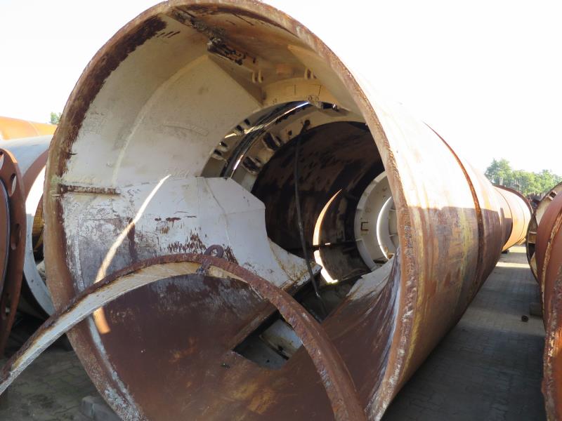 des machines et engins de chantier bien entretenus <br>ainsi que la technique de creusement des tunnels-2