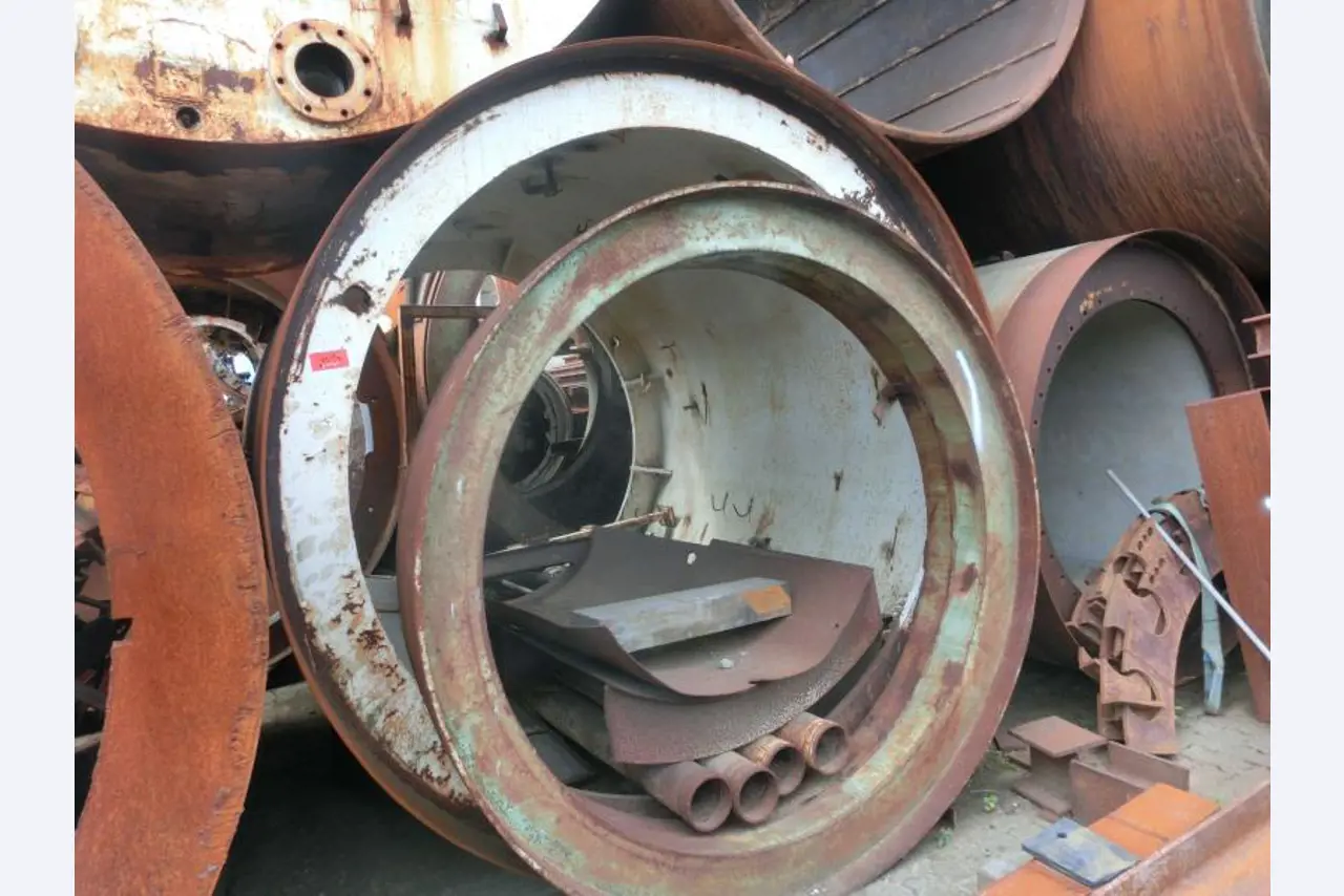 máquinas e equipamentos de construção bem conservados <br>bem como tecnologia de construção de túneis-4