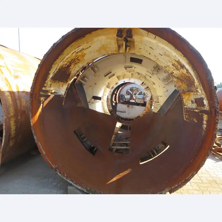 máquinas e equipamentos de construção bem conservados <br>bem como tecnologia de construção de túneis-1