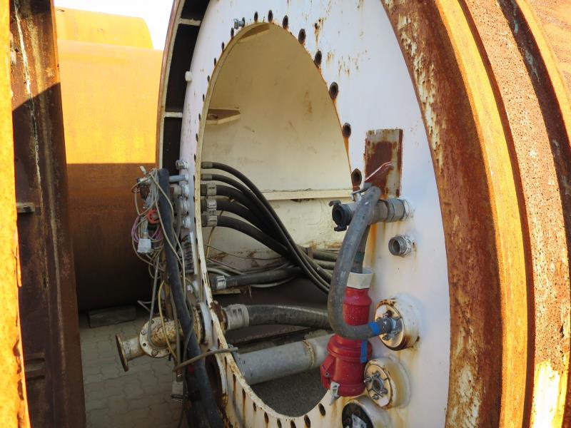 des machines et engins de chantier bien entretenus <br>ainsi que la technique de creusement des tunnels-8