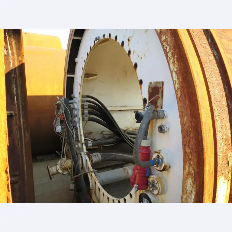 máquinas e equipamentos de construção bem conservados <br>bem como tecnologia de construção de túneis-8