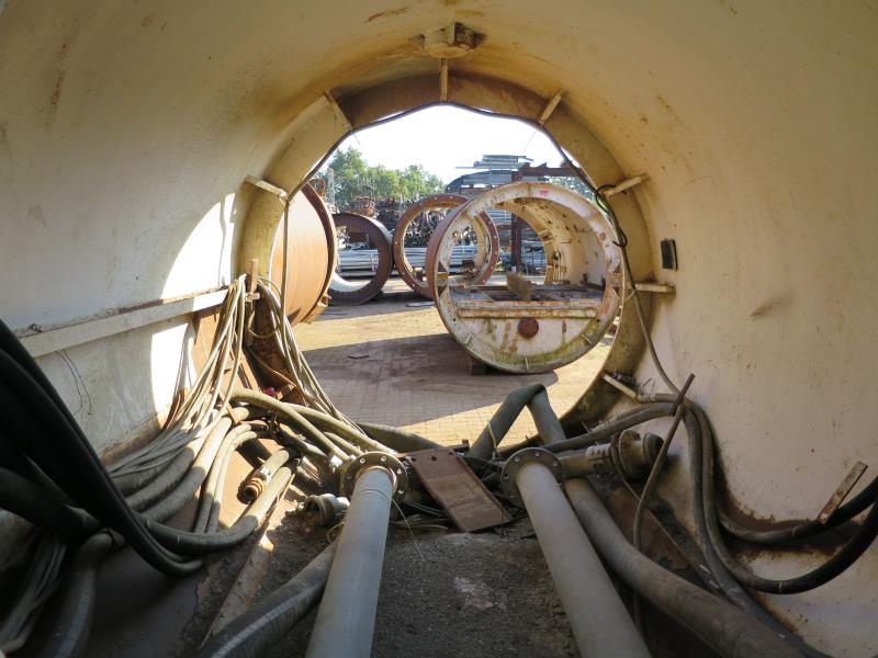 des machines et engins de chantier bien entretenus <br>ainsi que la technique de creusement des tunnels-9