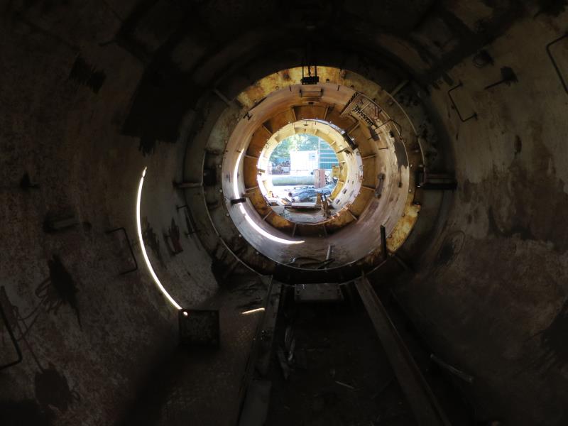 des machines et engins de chantier bien entretenus <br>ainsi que la technique de creusement des tunnels-3