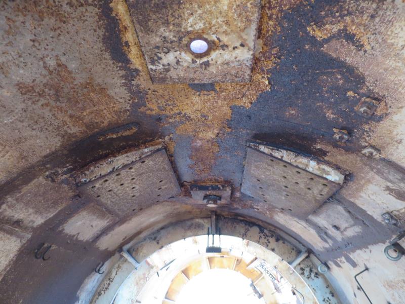 des machines et engins de chantier bien entretenus <br>ainsi que la technique de creusement des tunnels-4