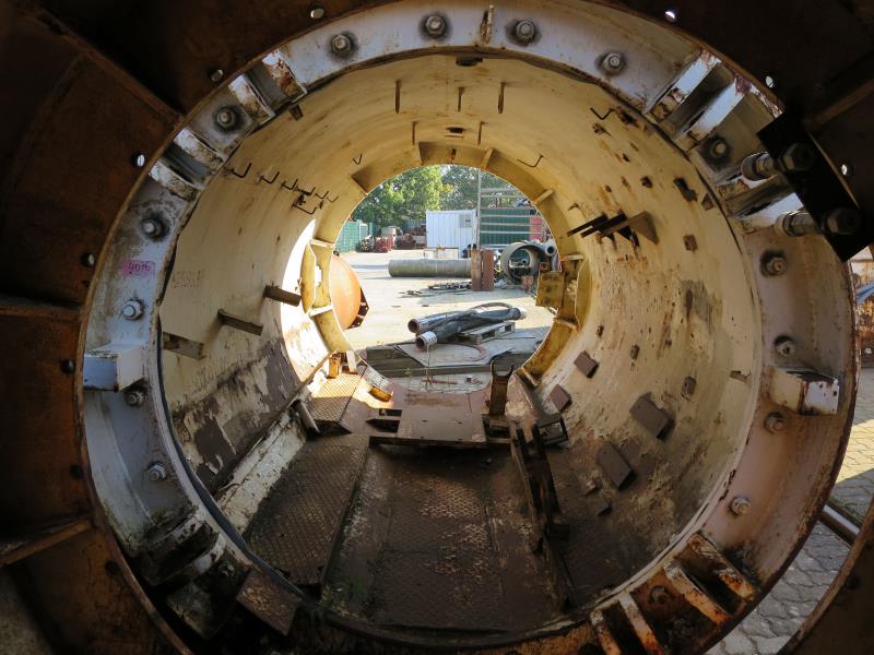 des machines et engins de chantier bien entretenus <br>ainsi que la technique de creusement des tunnels-8