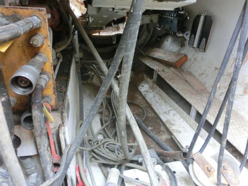 des machines et engins de chantier bien entretenus <br>ainsi que la technique de creusement des tunnels-6